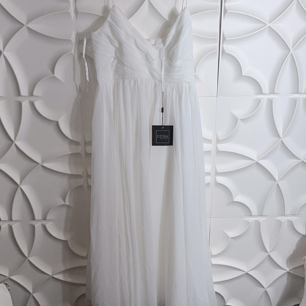 NEW Ieena max Duggal faux wrap midi cocktail dress white sz M.  (87)